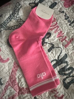 Fashion Pink Ankle Socks with Logo